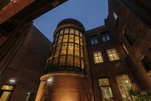 the hobson cambridge by adina