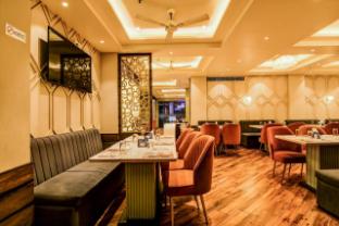 Hotel Signature Vista,,3 star