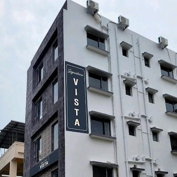 hotel signature vista