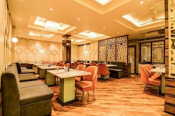 hotel signature vista