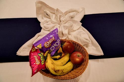 hotel signature vista