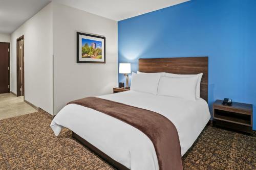 my place hotel augusta ga