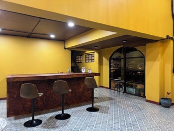 Phoenix Room,,2 star