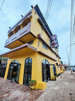 Phoenix Room,,2 star