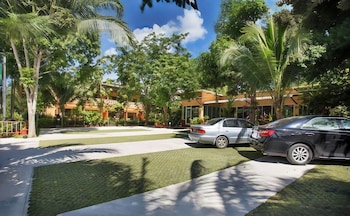 Oya International Resort Phuket,,4 star