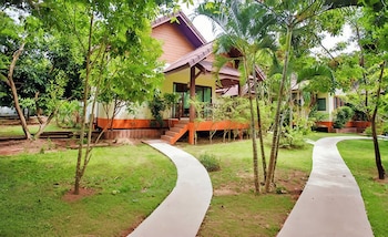 Oya International Resort Phuket,,4 star
