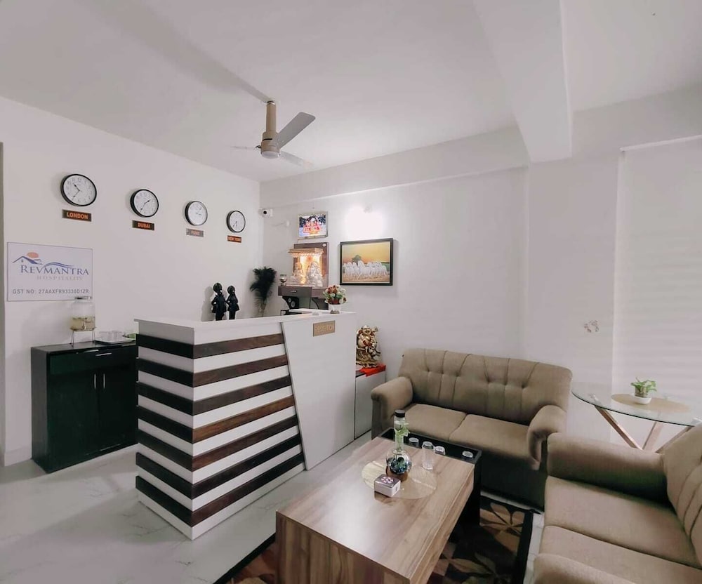 hotel revmantra