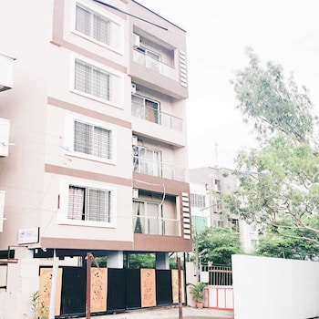 Hotel Revmantra,,3 star