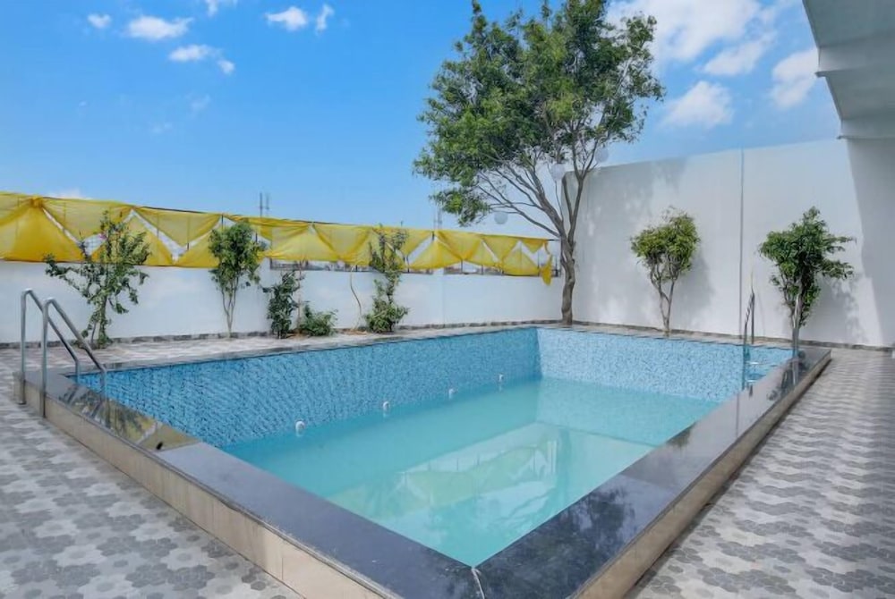 shree ji hotel and banquet