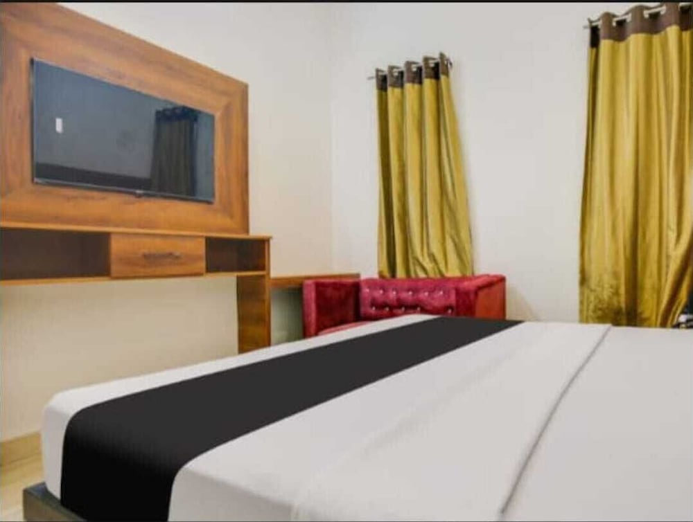 shree ji hotel and banquet