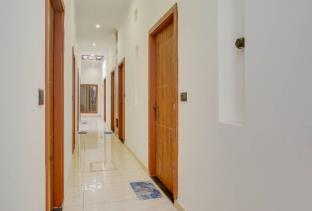 Shree Ji Hotel & Banquet,,3 star