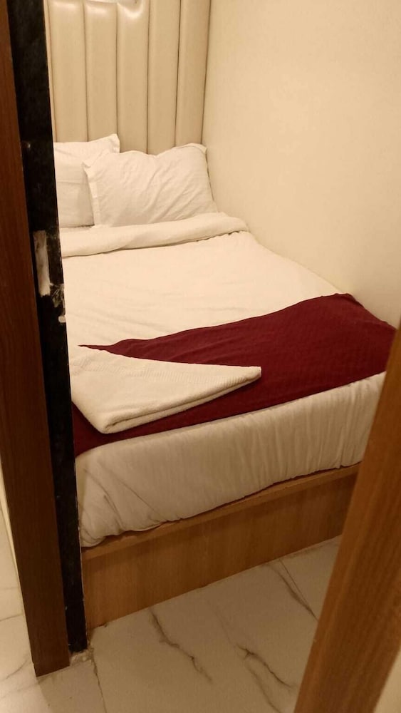 juhu bliss inn