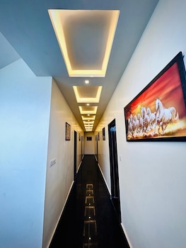 Hotel Padmashree,,3 star