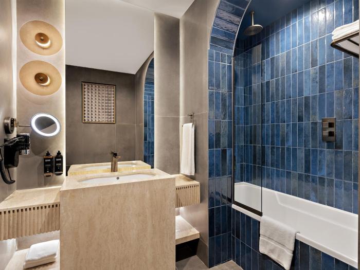 mercure abu dhabi downtown