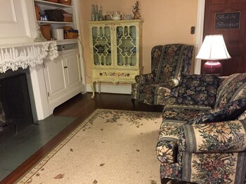 red lion bed and breakfast