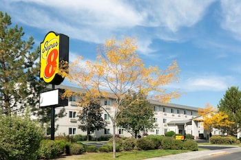 Super 8 By Wyndham Redmond,Redmond>>Bend,2 star