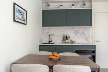 broughton market studios and apartments