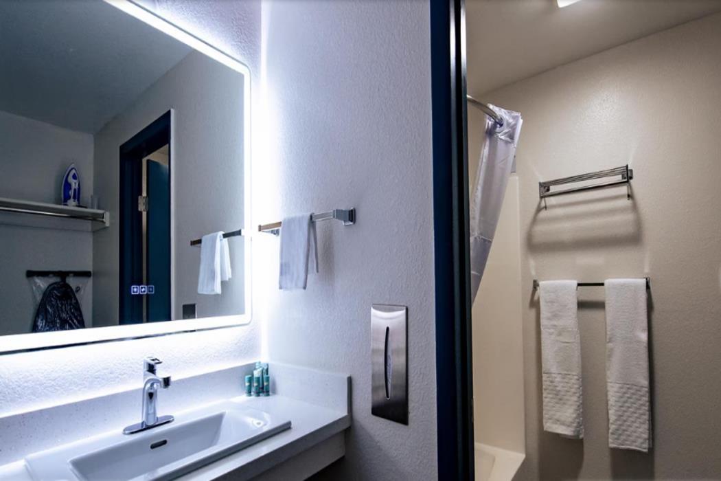 surestay by best western forsyth