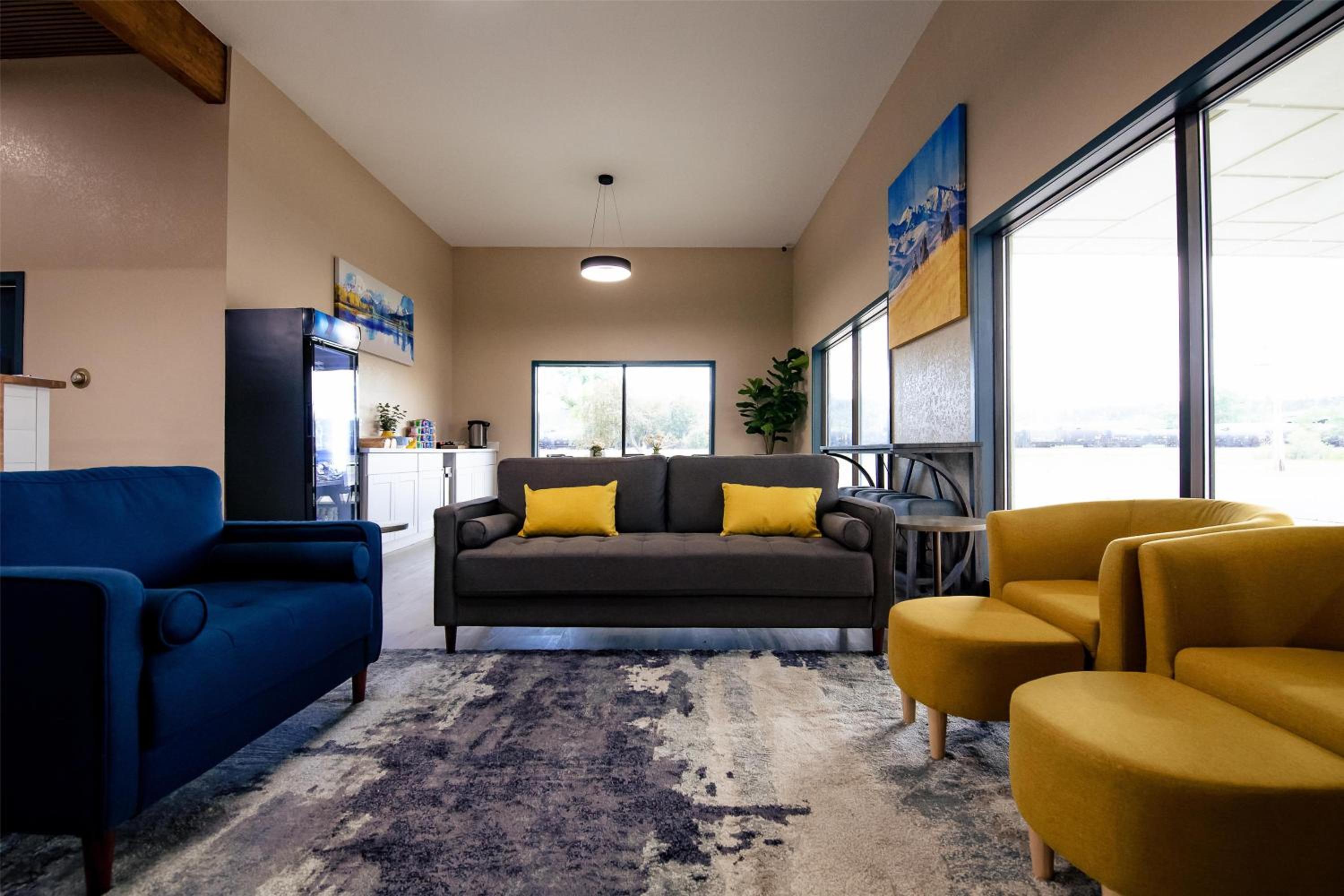 surestay by best western forsyth