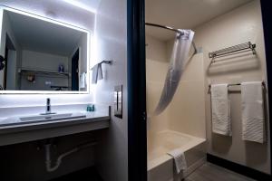 surestay by best western forsyth