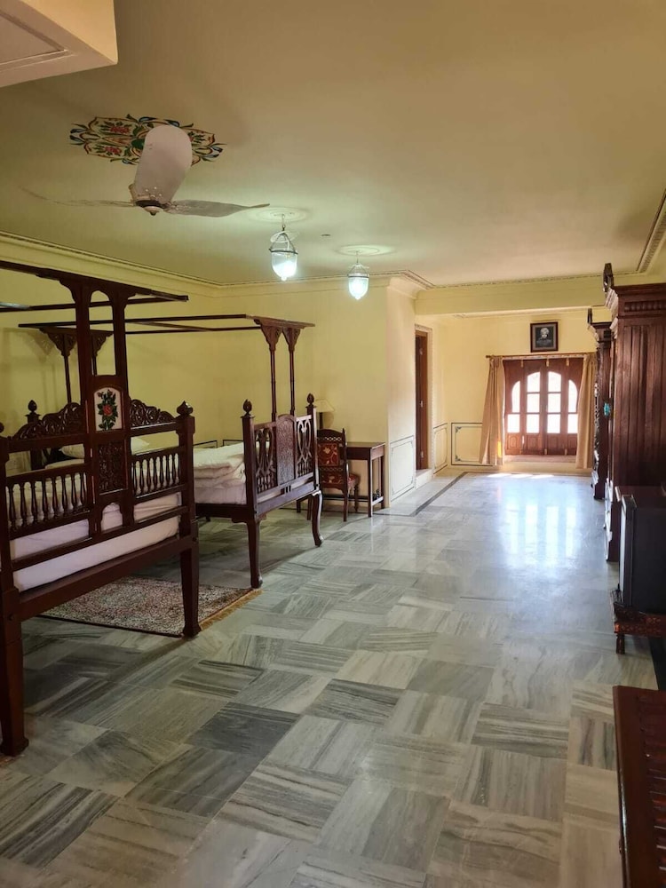 umaid mahal palace
