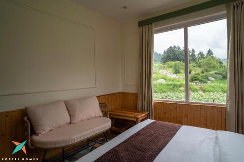 zostel homes rajgundha