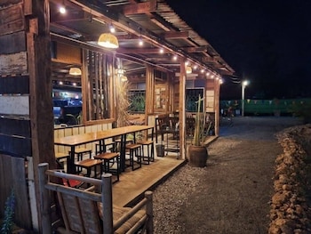 Hug Wang Homestay,,3 star