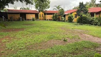 the paradise retreat