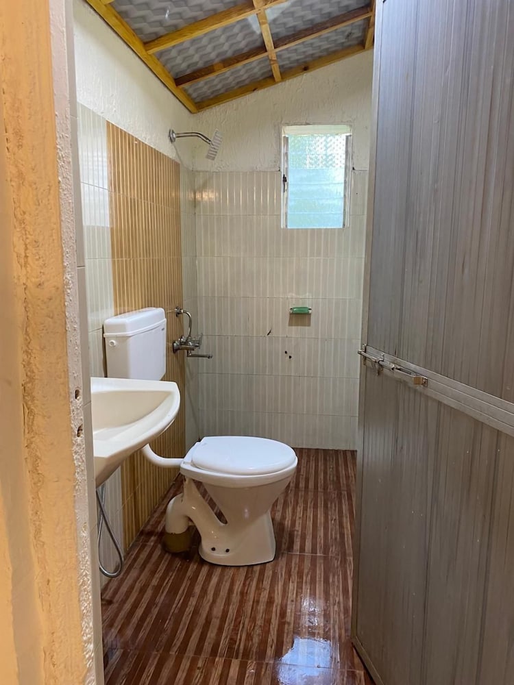 the paradise retreat