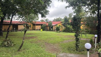 the paradise retreat