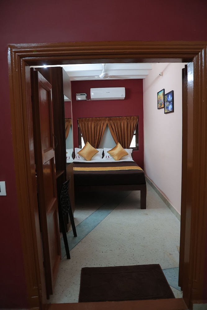 tharavaadu by le apex