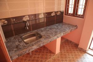 tharavaadu by le apex