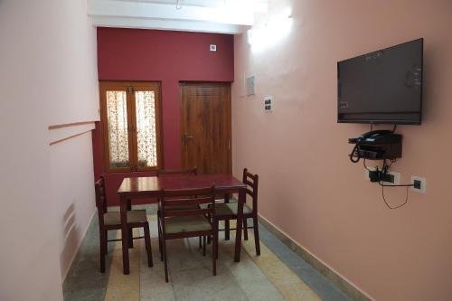 tharavaadu by le apex