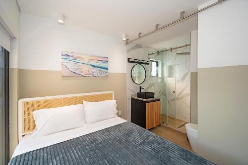 luxury riverfront by renzzi