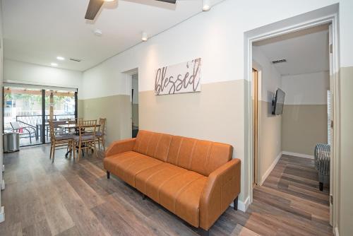 luxury riverfront by renzzi