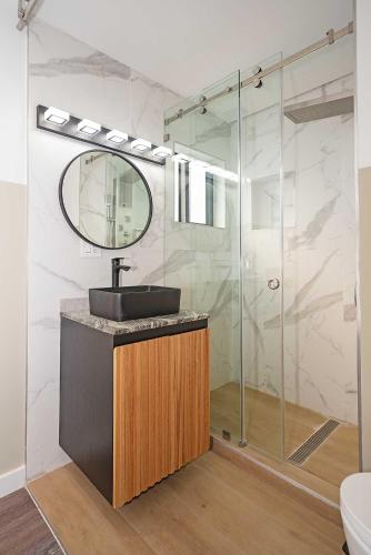 luxury riverfront by renzzi