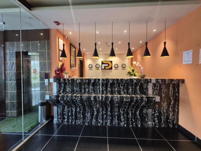 r d hotels hsr