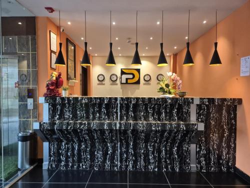 r d hotels hsr