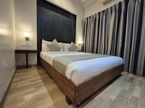 R D Hotels Hsr,,3 star