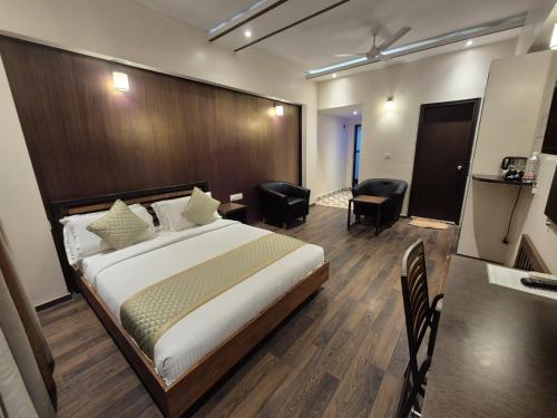 r d hotels hsr