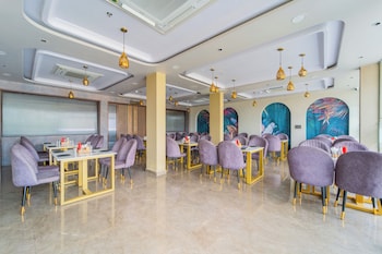 Hotel Kanha & Banquet,,3 star