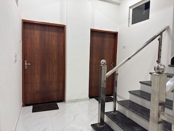 shree hanumat kripa dham