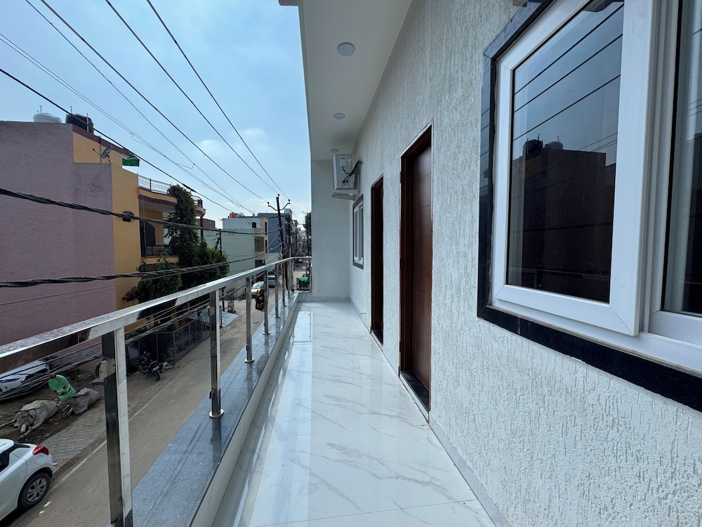 shree hanumat kripa dham