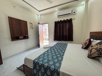 shree hanumat kripa dham