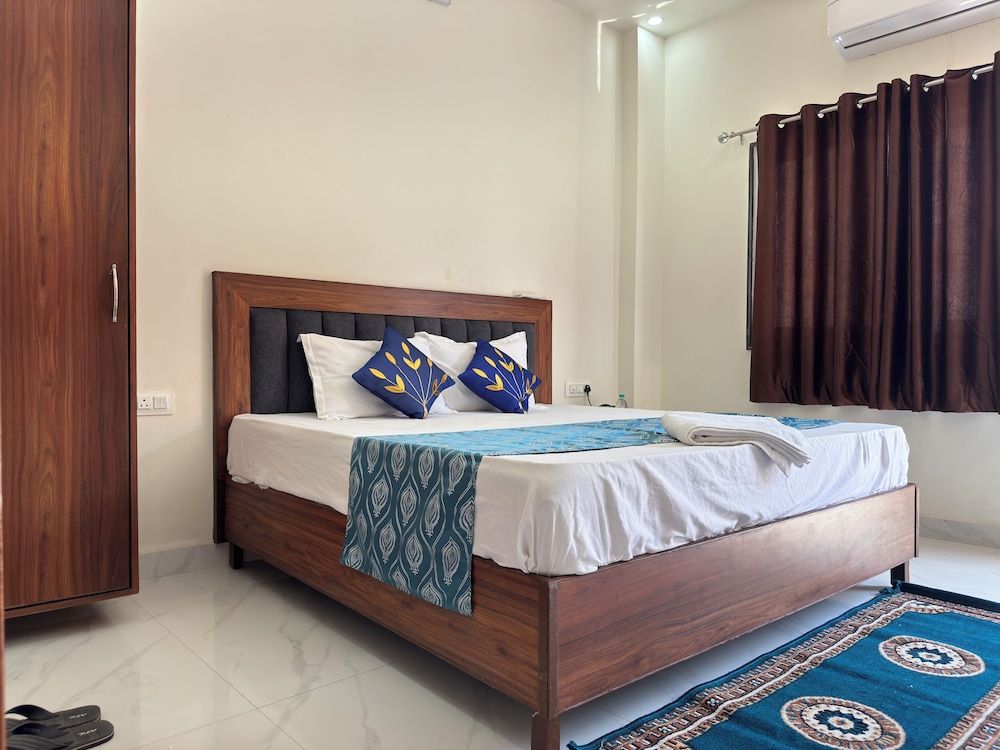 shree hanumat kripa dham