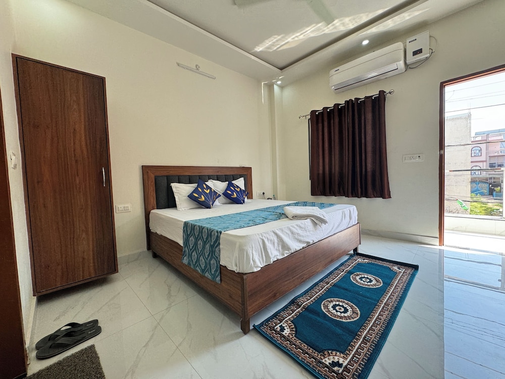 shree hanumat kripa dham