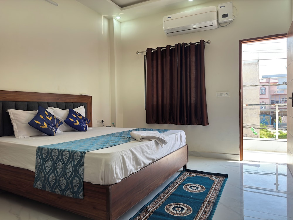 shree hanumat kripa dham