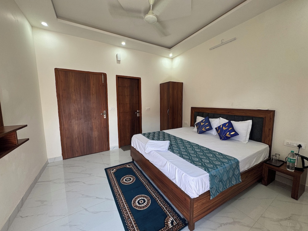 shree hanumat kripa dham