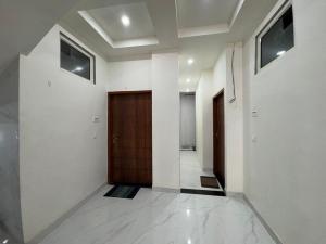 Shree Hanumat Kripa Dham,,2 star