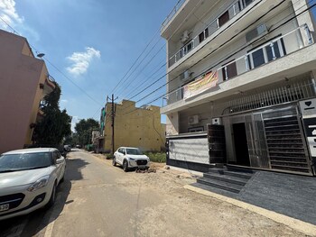 shree hanumat kripa dham